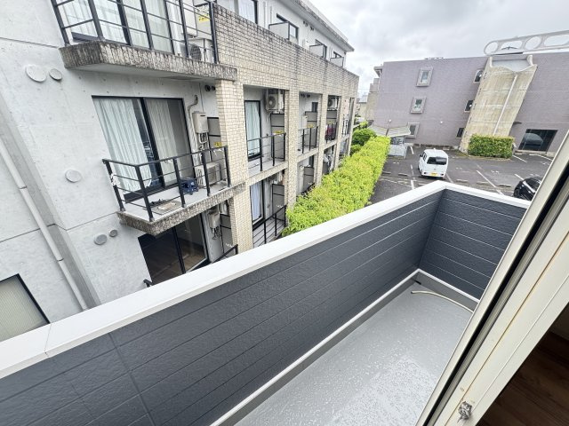 Ｓａｋｕｒａ矢切駅前のバルコニー