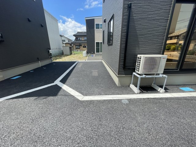 八戸市江陽1丁目　B棟の駐車場