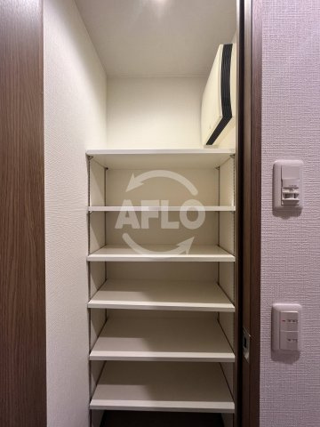 S-FORT江坂垂水町の収納|S-FORT江坂垂水町　シューズインクローゼット