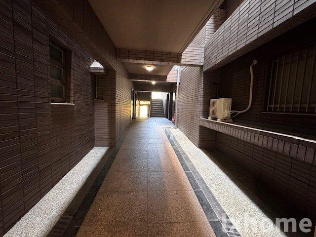 コート若園のロビー|落ち着いたロビーです