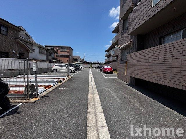 コート若園の駐車場|駐車場完備です