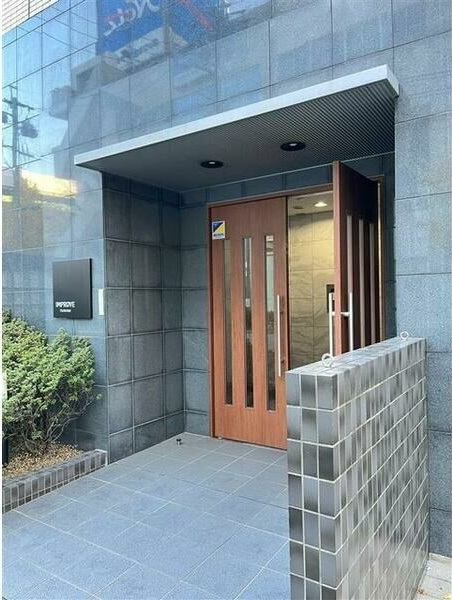 インプルーブ鶴舞のエントランス