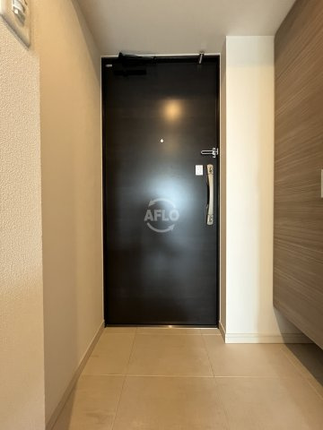 S-RESIDENCE新大阪WESTの玄関|S-RESIDENCE新大阪WEST　玄関