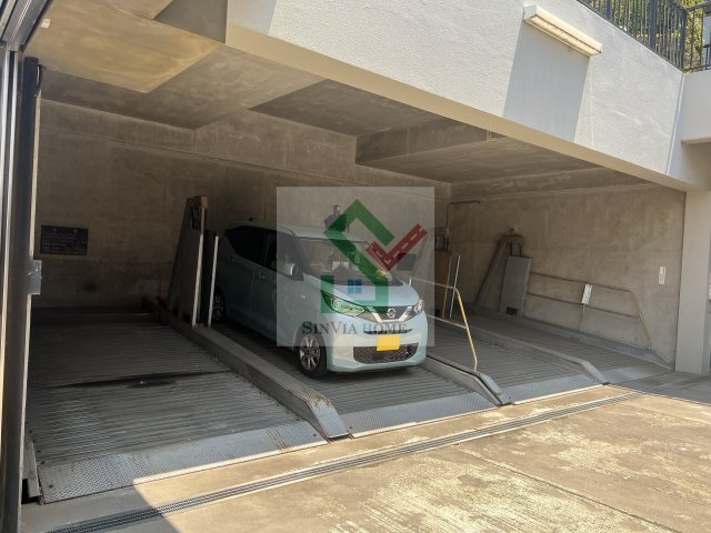 HF田無レジデンスの駐車場