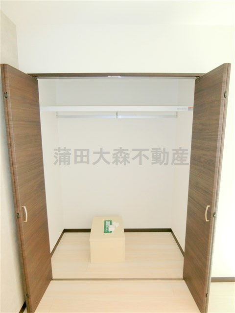 ベルエクラ蒲田Ⅱの収納|収納　1メートル以上ある大きめクローゼット