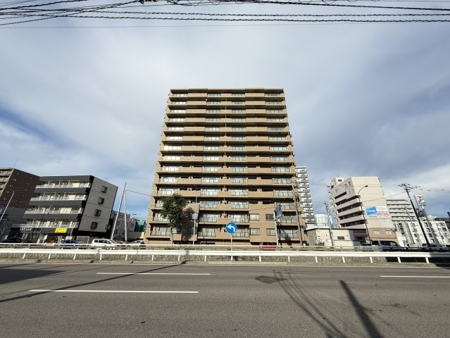 ライフアベニュー北15条