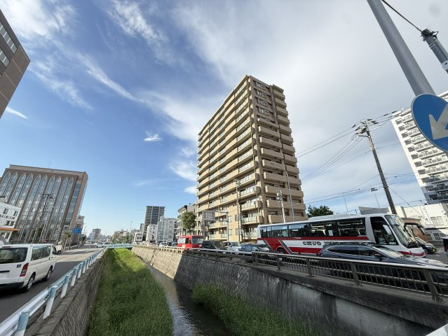 ライフアベニュー北15条の外観