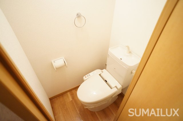 熊本市中央区本荘４丁目の賃貸マンションのトイレ