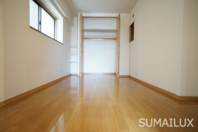 熊本市中央区本荘４丁目の賃貸マンションの洋室