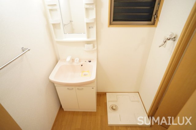 熊本市中央区本荘４丁目の賃貸マンションの独立洗面台