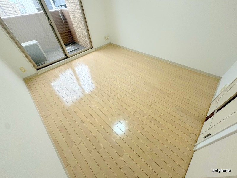 プレサンス上町台東平　仲介手数料無料の洋室