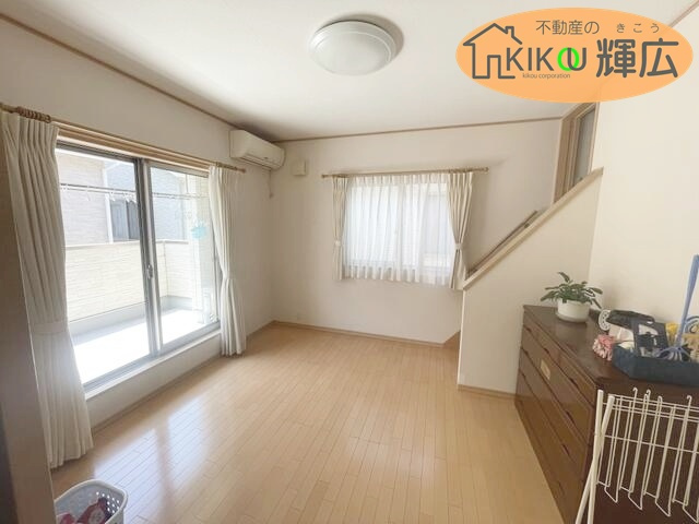 姫路市下手野4丁目　中古戸建の居間・リビング