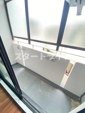 大阪市淀川区木川東１丁目の賃貸マンションのバルコニー