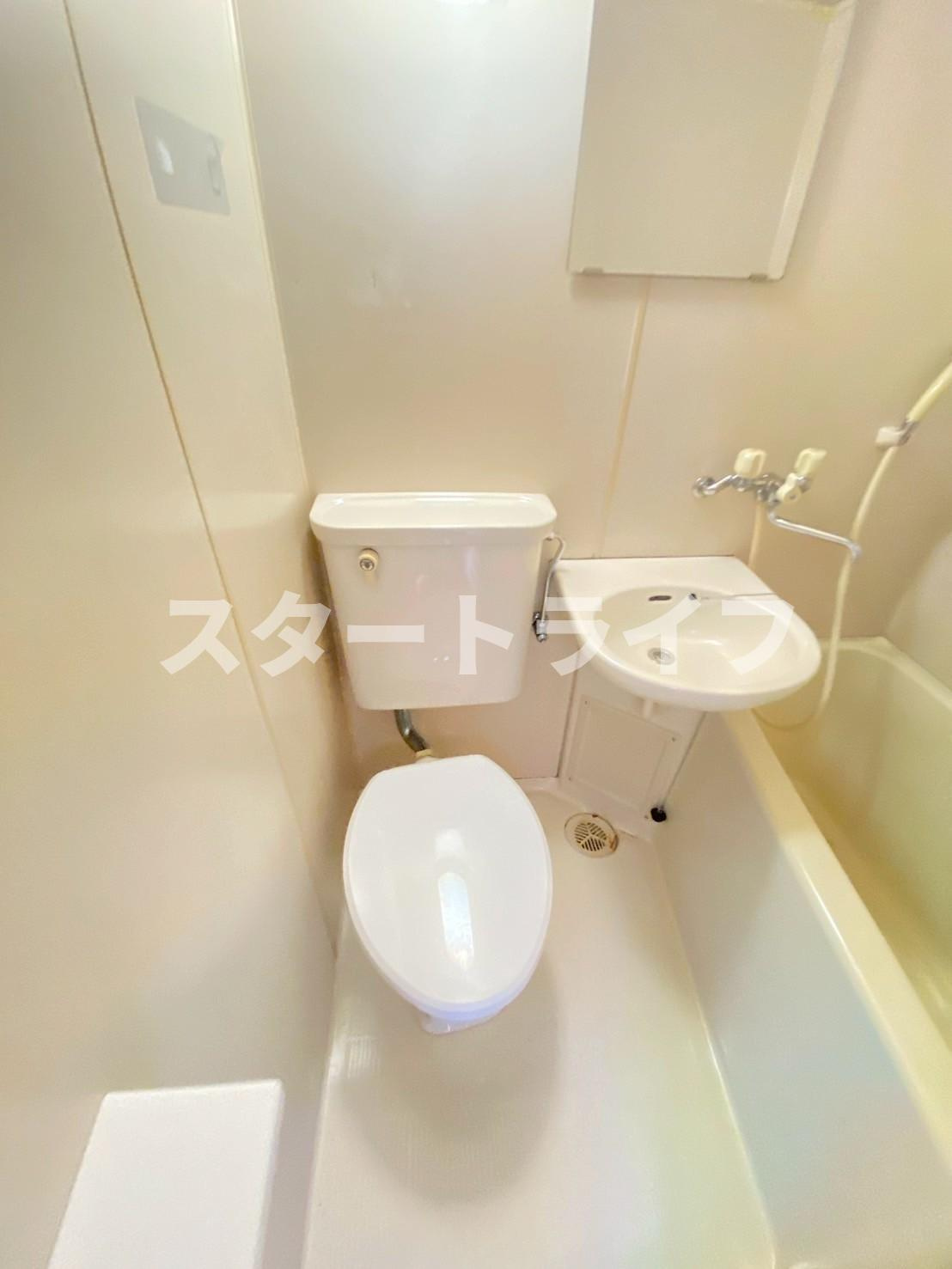 大阪市淀川区木川東１丁目の賃貸マンションのトイレ