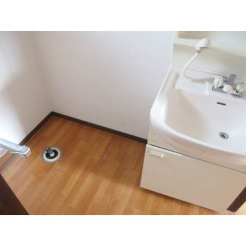 ジュネスＩＷＡＺＵⅠの洗面所