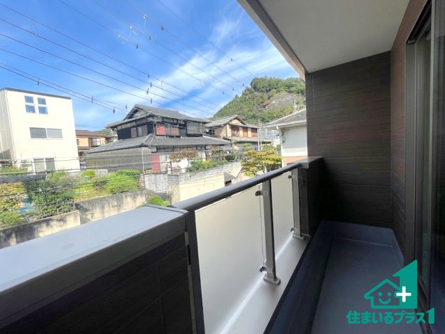 ★10(土)11(日)12(祝)現地見学可能！★大津市茶戸町　第1期　限定1邸のバルコニー|日当たりのよいバルコニー！お部屋が開放的に！