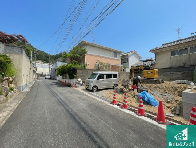 ★大津市茶戸町　第1期　新築一戸建ての前面道路含む現地写真|現在建築中！落ち着いた街並みで新生活を始めることが出来そう！周辺の物件も併せてご紹介させて頂きます！