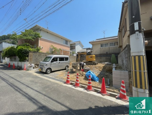 ★大津市茶戸町　第1期　新築一戸建ての外観|周辺は落ち着いた街並みの住宅地！子育てがしやすい住環境です！まだ未完成ですが、現地でしかわからない事もございます。是非一度ご覧ください。