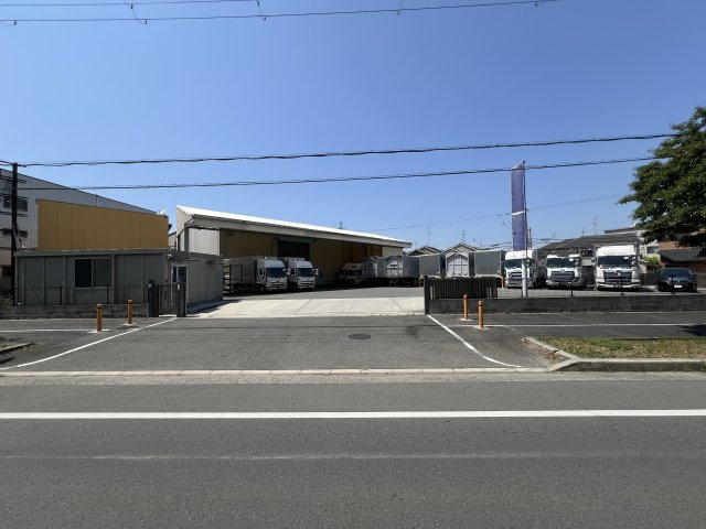 敷地面積５8８坪　延床面積140坪　貸倉庫の画像