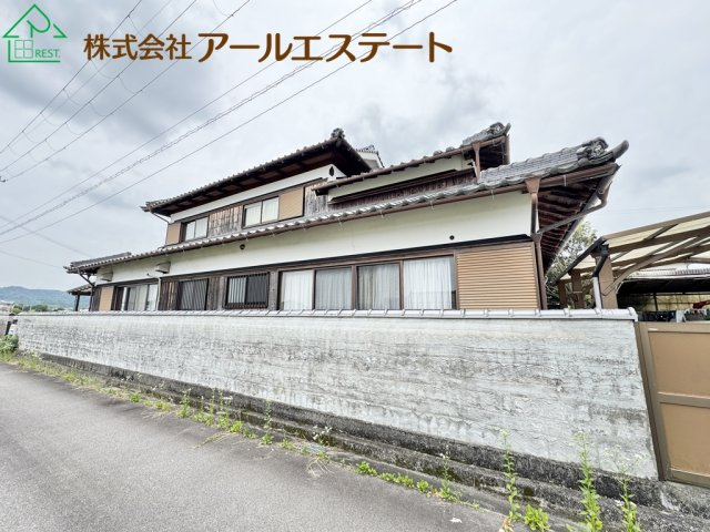 姫路市香寺町中仁野　　JR「香呂駅」徒歩10分