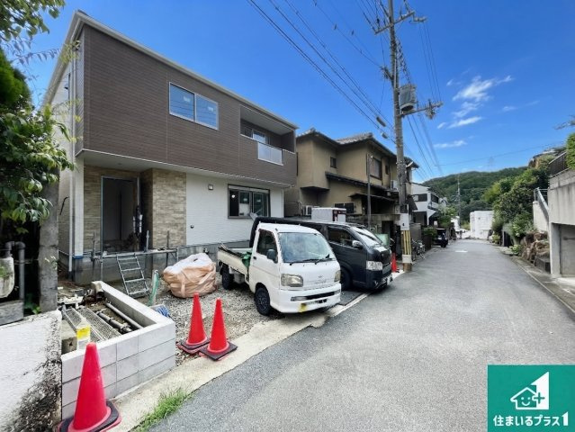 大津市茶戸町　第1期　新築一戸建ての前面道路含む現地写真|現在建築中！落ち着いた街並みで新生活を始めることが出来そう！周辺の物件も併せてご紹介させて頂きます！