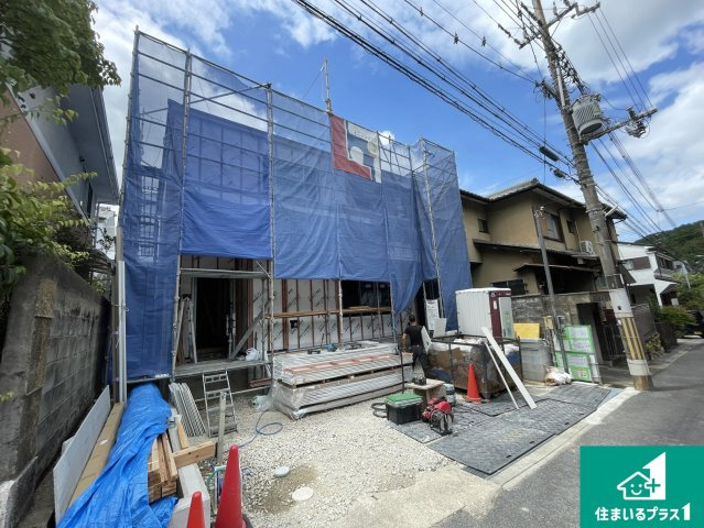大津市茶戸町　第1期　新築一戸建ての外観|周辺は落ち着いた街並みの住宅地！子育てがしやすい住環境です！まだ未完成ですが、現地でしかわからない事もございます。是非一度ご覧ください。