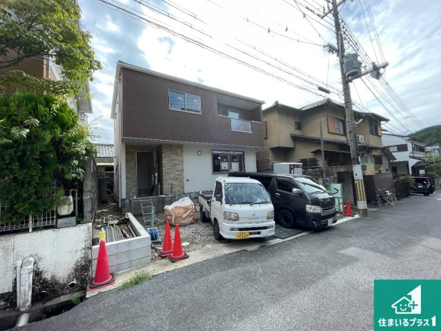 大津市茶戸町　第1期　新築一戸建ての外観|周辺は落ち着いた街並みの住宅地！子育てがしやすい住環境です！まだ未完成ですが、現地でしかわからない事もございます。是非一度ご覧ください。