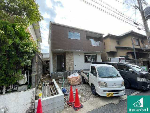大津市茶戸町　第1期　新築一戸建ての外観|周辺は落ち着いた街並みの住宅地！子育てがしやすい住環境です！まだ未完成ですが、現地でしかわからない事もございます。是非一度ご覧ください。