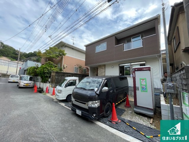 大津市茶戸町　第1期　新築一戸建ての前面道路含む現地写真|現在建築中！落ち着いた街並みで新生活を始めることが出来そう！周辺の物件も併せてご紹介させて頂きます！
