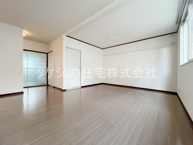 ソレイユ柳瀬Bの居間・リビング|※B101です。