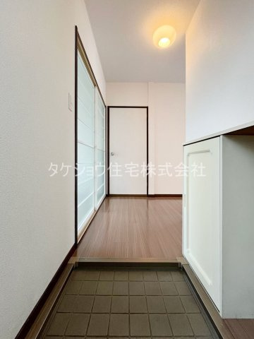 ソレイユ柳瀬Bの玄関|※B101です。