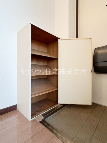 ソレイユ柳瀬Bの玄関|※B101です。