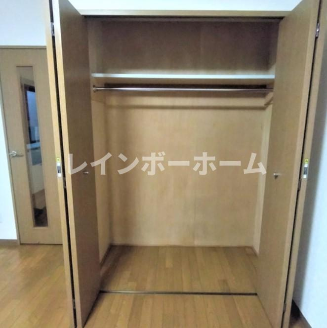 ロイヤルY宮原の収納