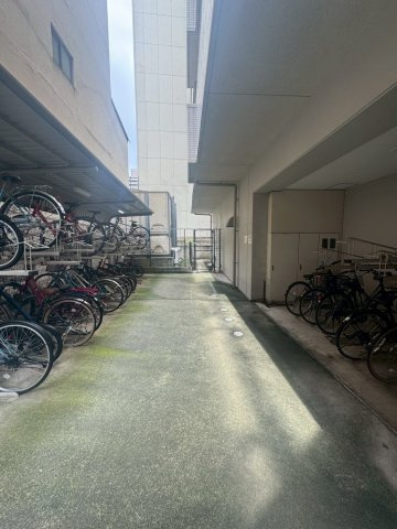 マイアトリア栄　名古屋市賃貸　仲介手数料無料の駐車場