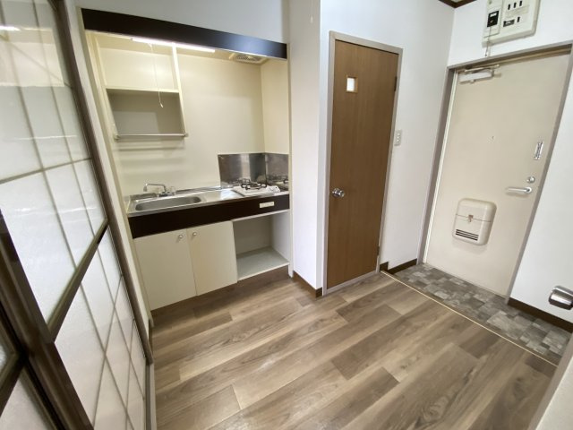 レストハウスのキッチン