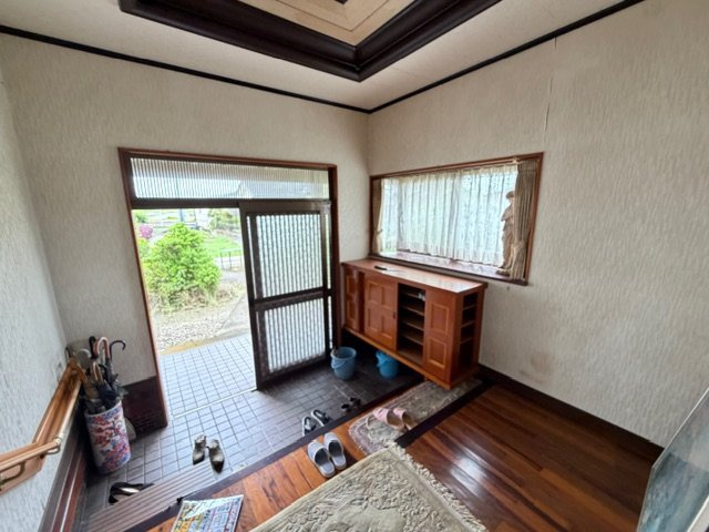 都城市金田町の中古一戸建の玄関