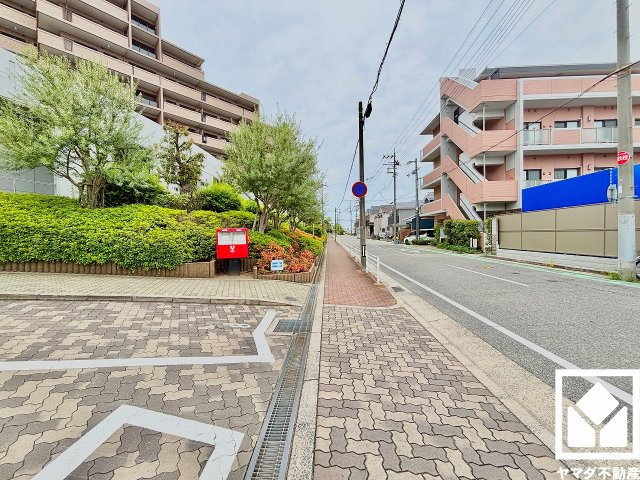 コート甲子園南1番館の周辺|来客用駐車場がございます。ご友人やお客様も訪れやすい環境です。