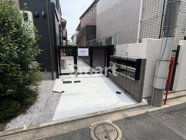 【エントランス】 | ルラシオン沼袋