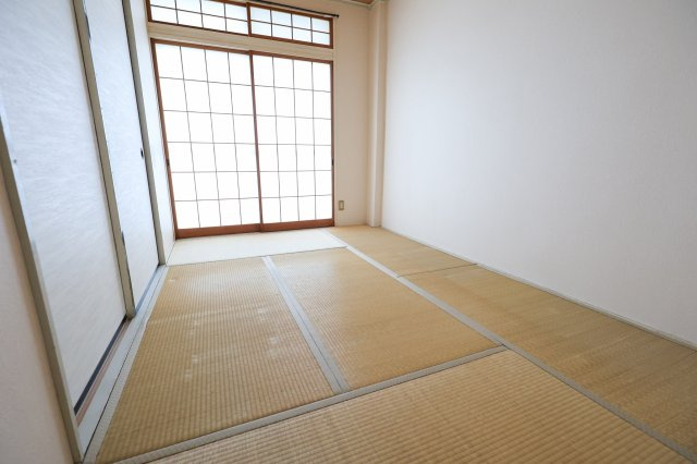 リエス小山間々田の和室