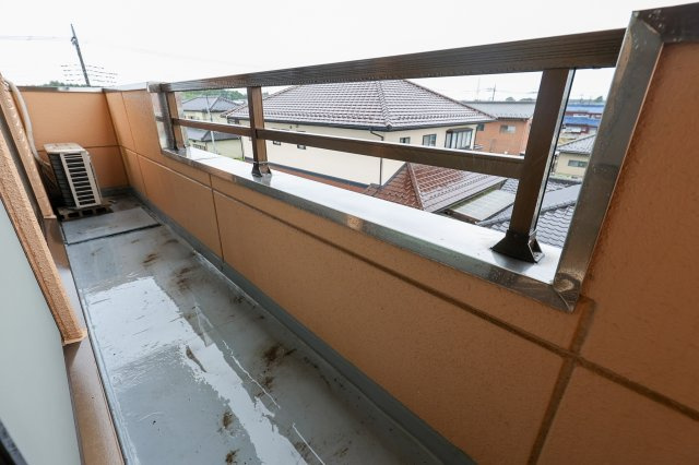 リエス小山間々田のバルコニー