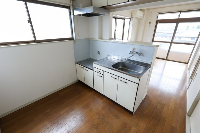 リエス小山間々田のキッチン