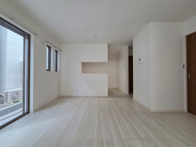 川崎市多摩区布田の一戸建ての居間・リビング
