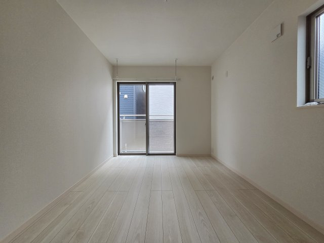 川崎市多摩区布田の一戸建ての洋室