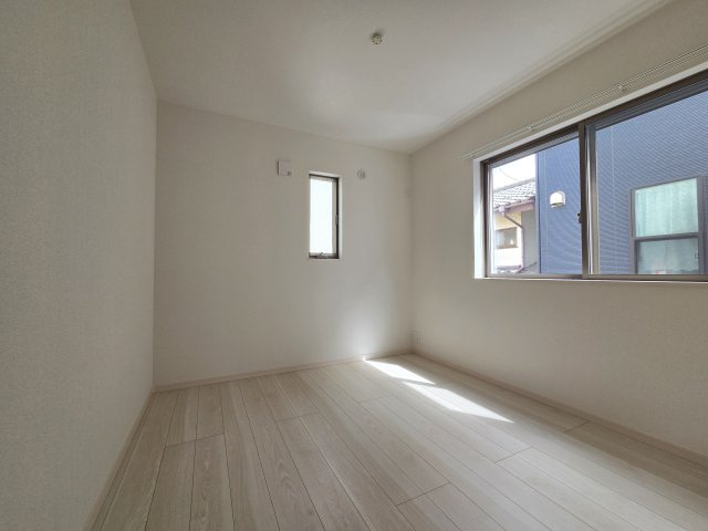 川崎市多摩区布田の一戸建ての寝室