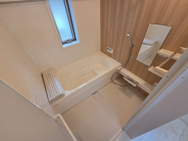 川崎市多摩区布田の一戸建ての浴室
