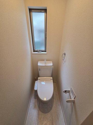 川崎市多摩区布田の一戸建てのトイレ