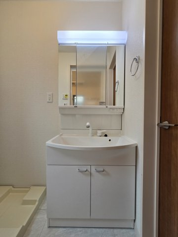 川崎市多摩区布田の一戸建ての洗面所