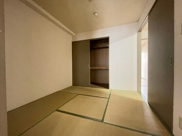 エクセレンス咲の和室