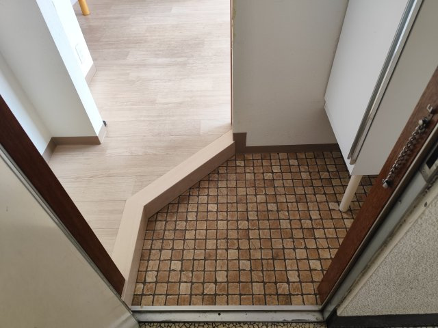 鈴木コーポの玄関