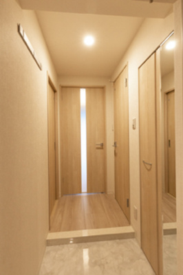 【玄関】 | メゾンドリーヴ両国 | ※写真は同タイプ住戸です。